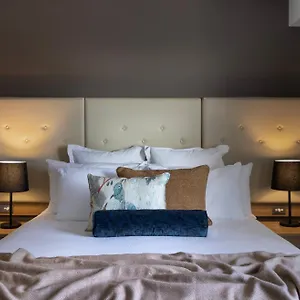 Fable 4* Christchurch
